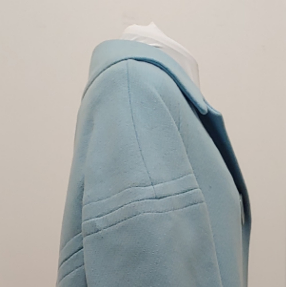 Lovely Robin's Egg blue vintage coat!
